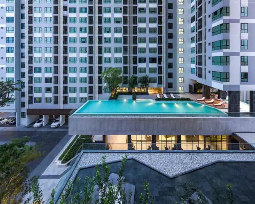 The Base Quiet King-bed With Infinity Pool & Free Netflix Appartement