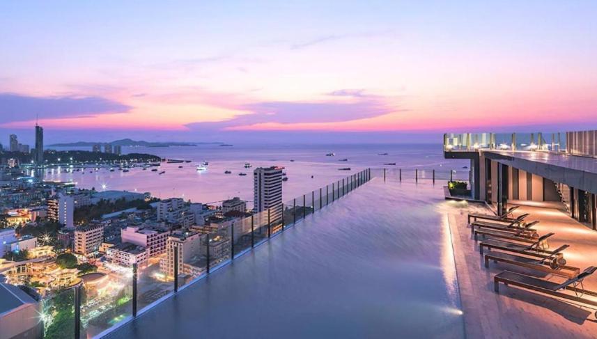 The Base Quiet King-bed With Infinity Pool & Free Netflix Appartement Pattaya